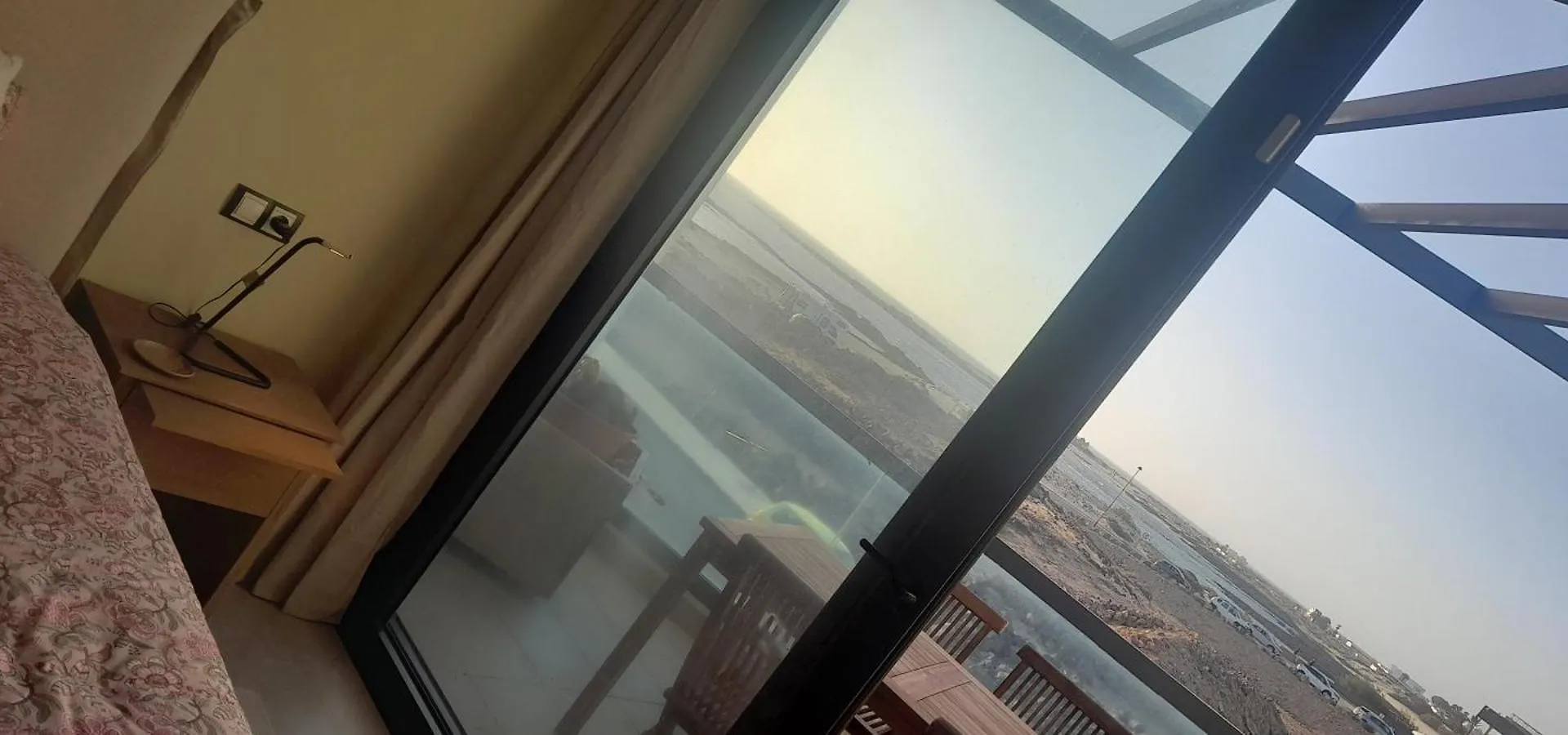 Cotillosurfview 0*, Cotillo