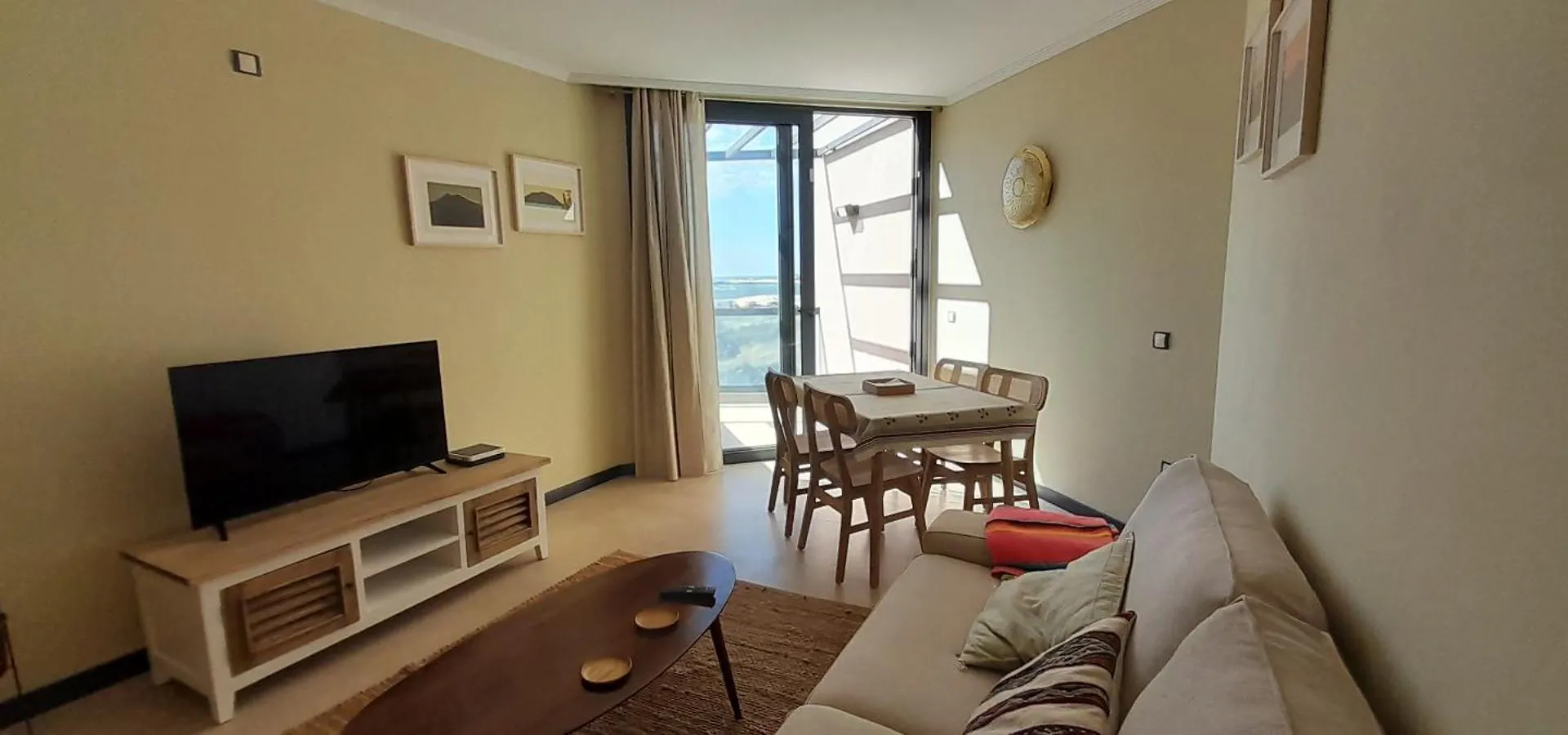 Apartment Cotillosurfview